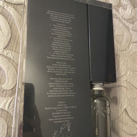 Apple Cinnamon High Fragrance Decorative Reed Diffuser NEW - Picture 3 of 4